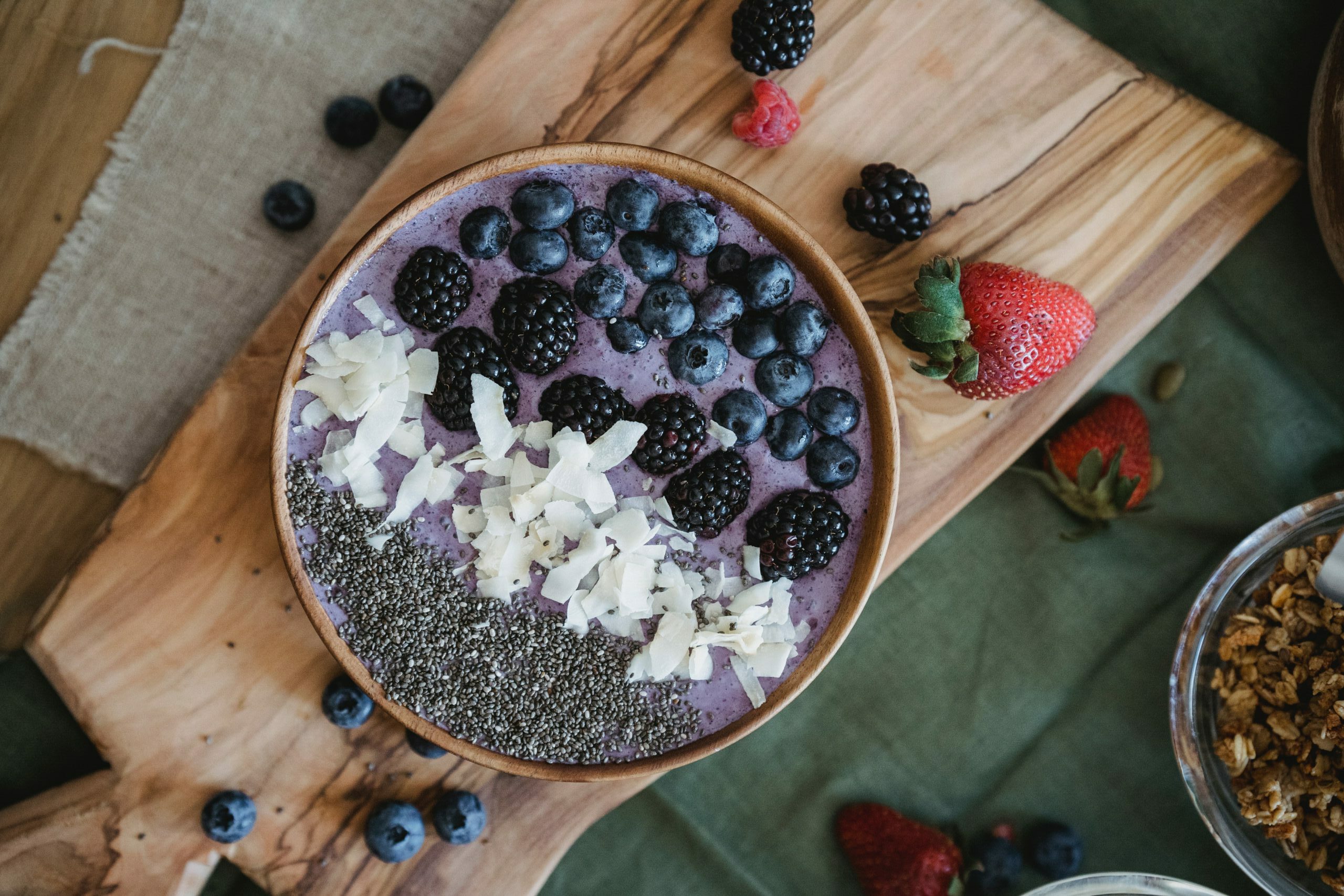 frozen yogurt with berries