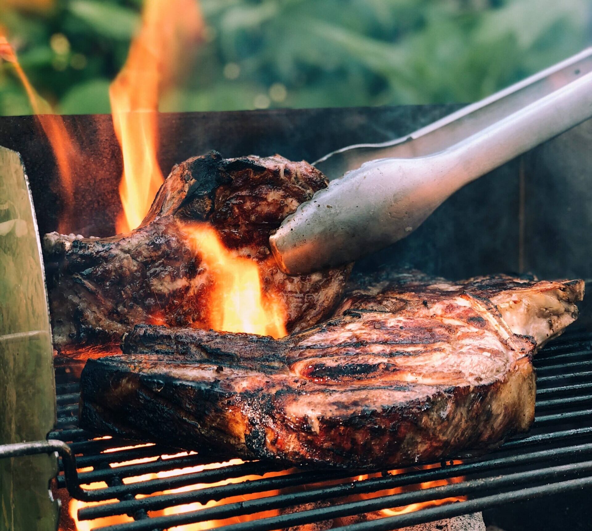 campfire dinner recipes: grilled steaks